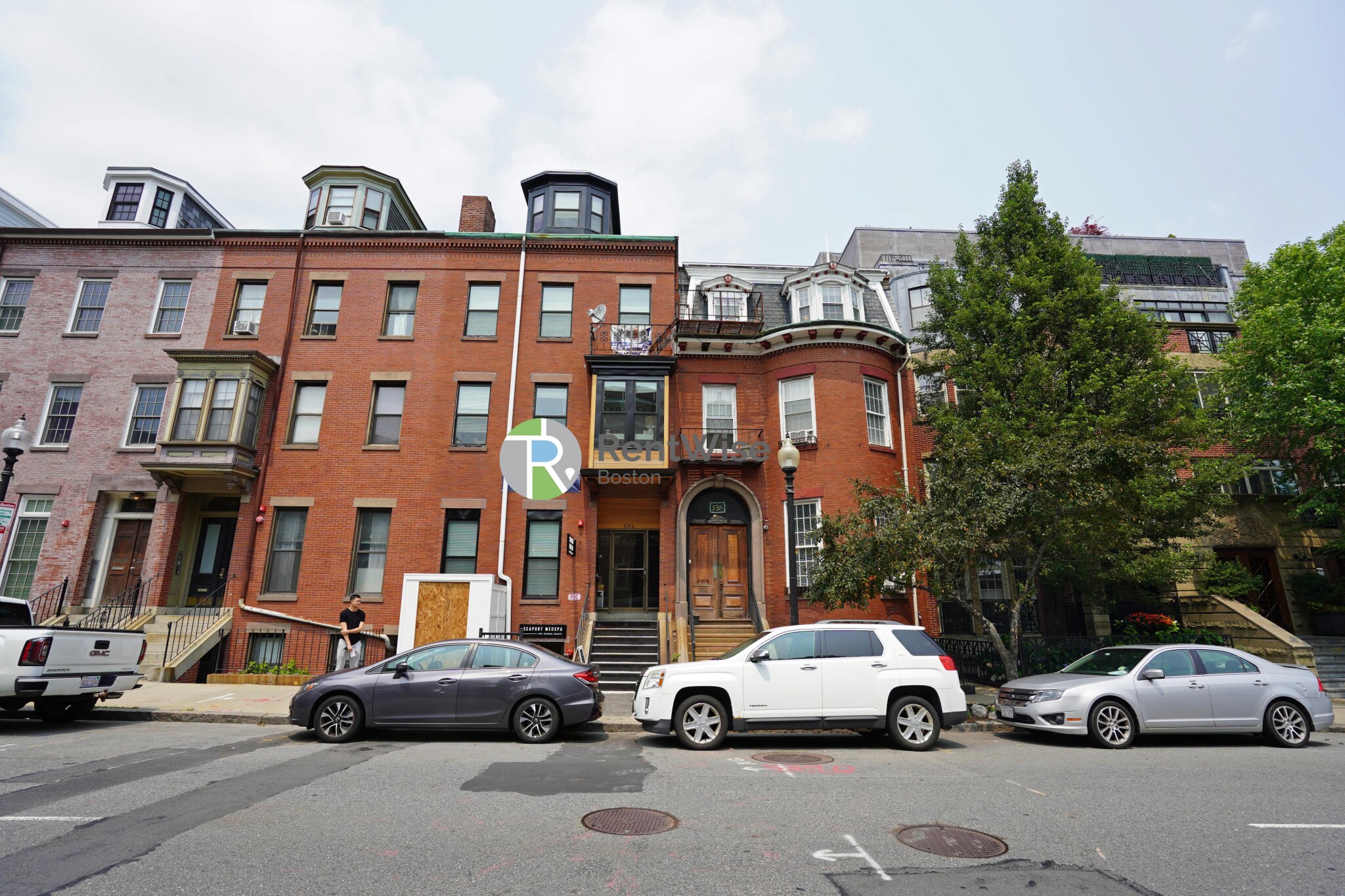 538 East Broadway, South Boston