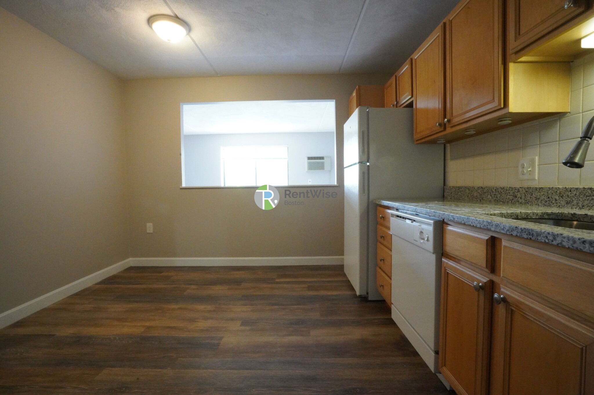 12 Cottage Ct, Nonantum