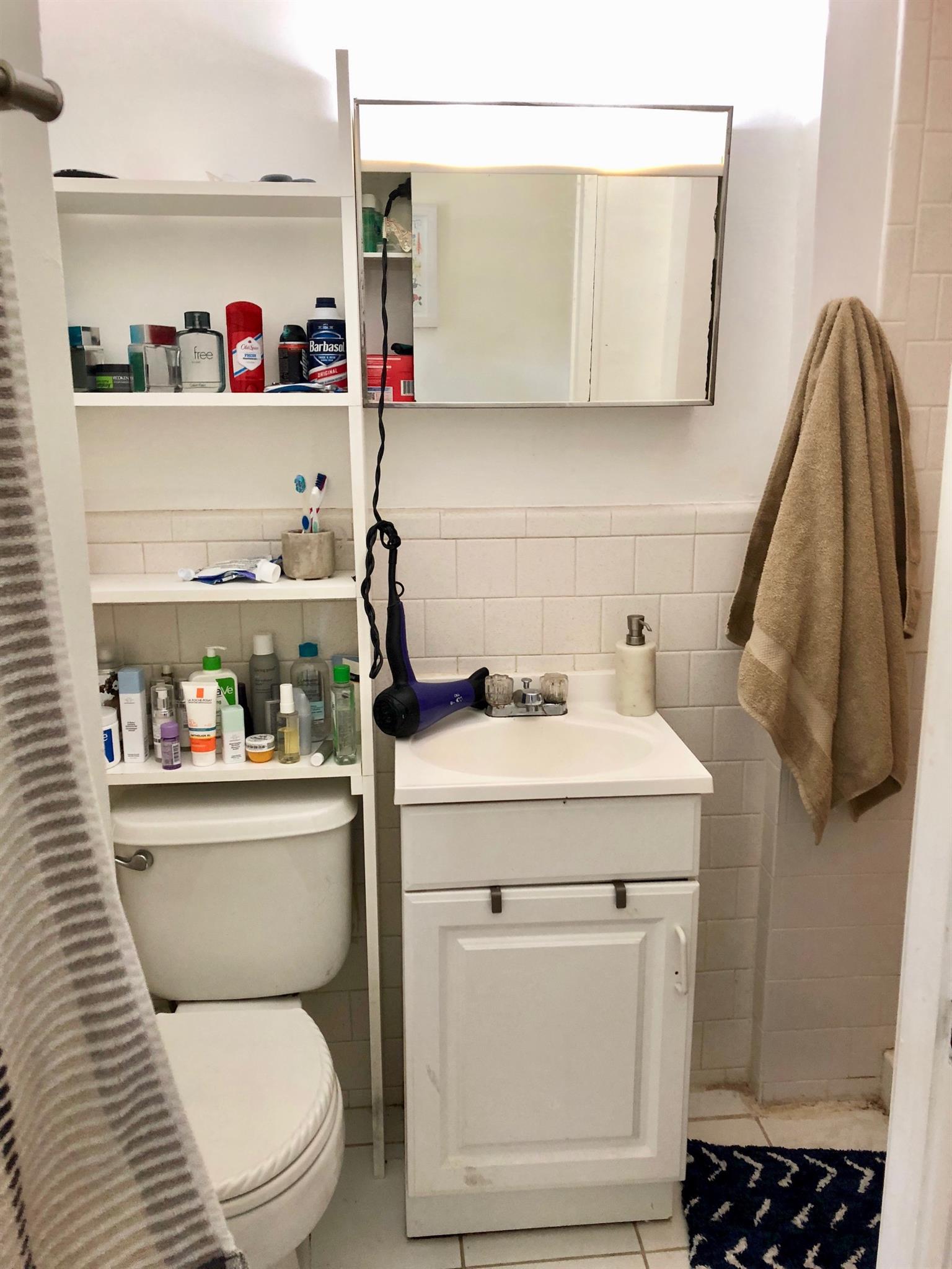 1 bed, 1 bath apartment for rent at 33 Chester Unit 2, Davis Square — photo 5 of 10
