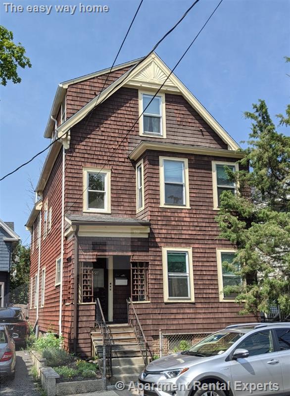 20 Mossland St, Porter Square