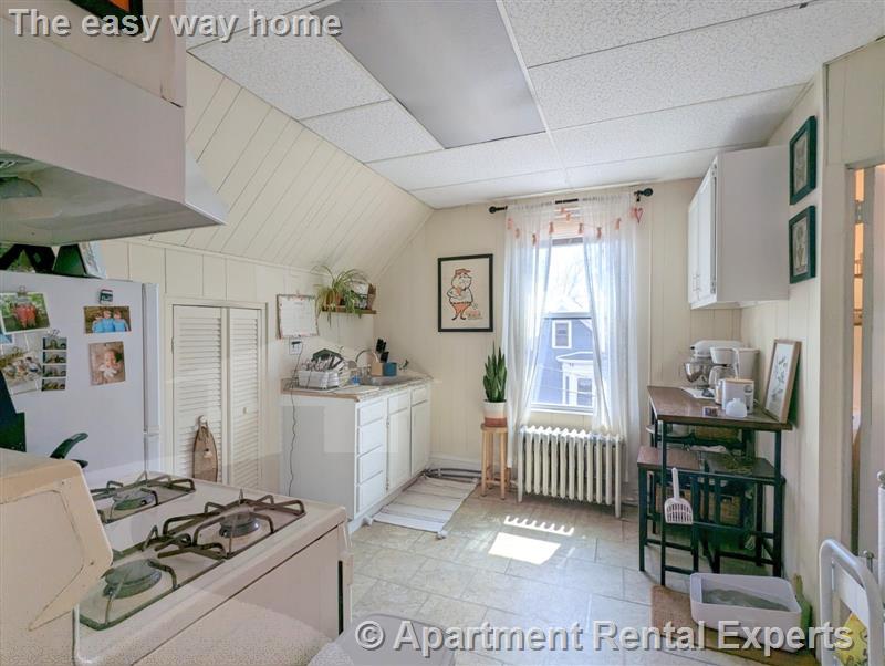 20 Mossland St, Porter Square