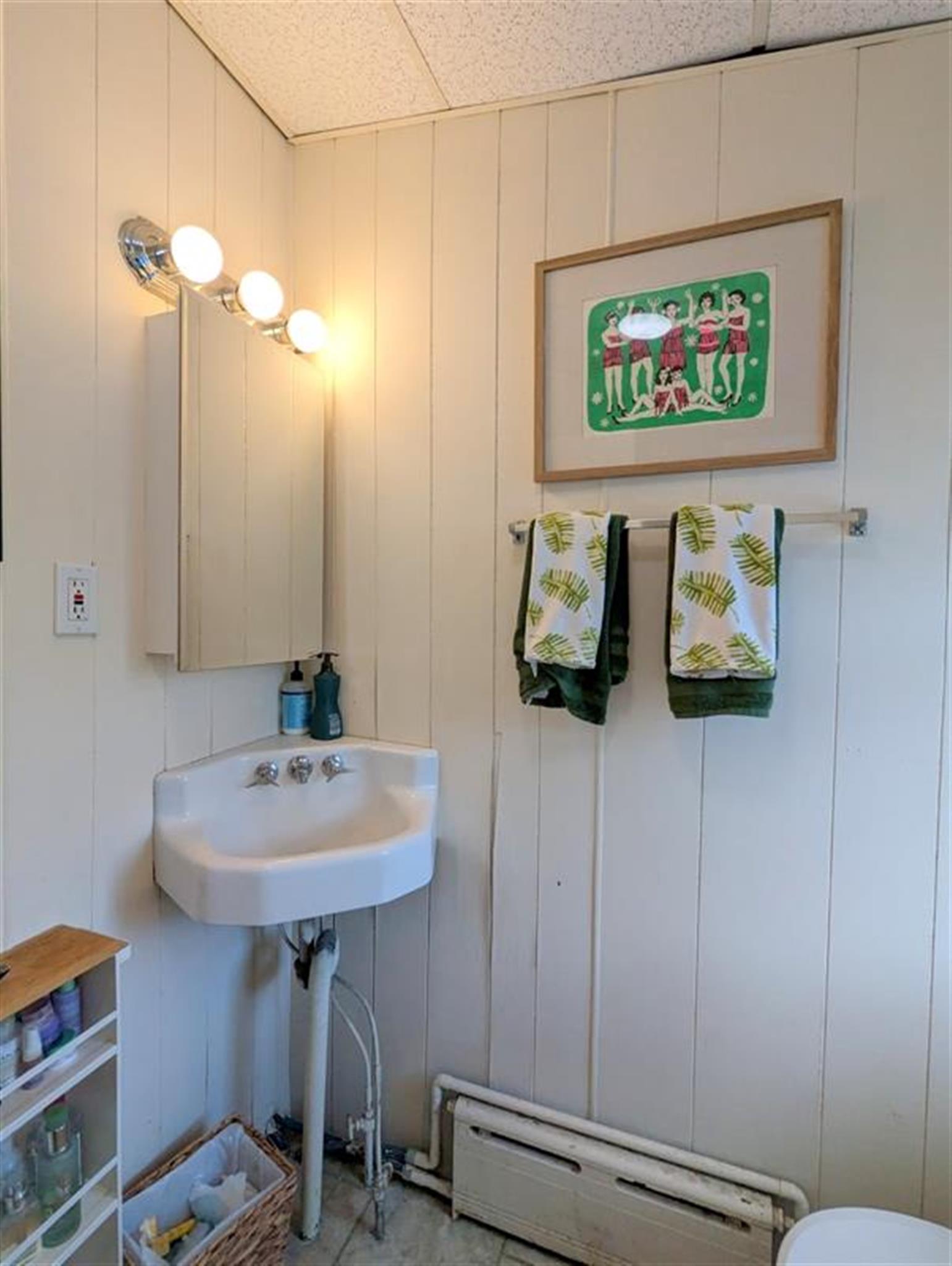Studio bed, 1 bath apartment for rent at 20 Mossland St Unit 4, Porter Square — photo 8 of 13