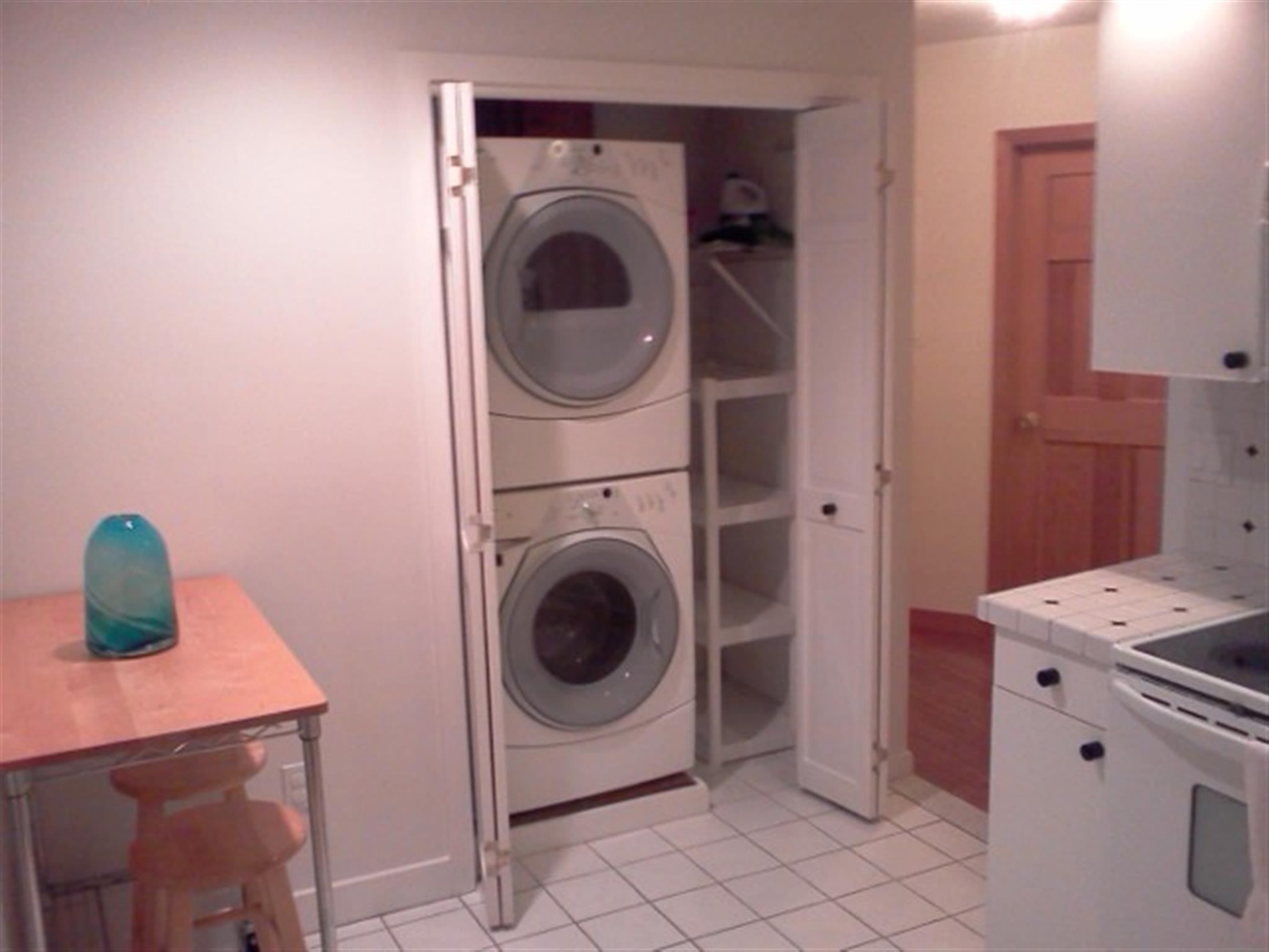 4 bed, 1 bath apartment for rent at 63 Thomas St Unit 1, Tufts University — photo 5 of 16