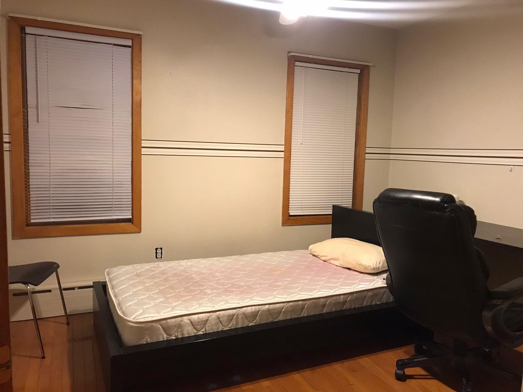4 bed, 1 bath apartment for rent at 63 Thomas St Unit 1, Tufts University — photo 8 of 16