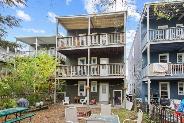 3 Carson St, Dorchester