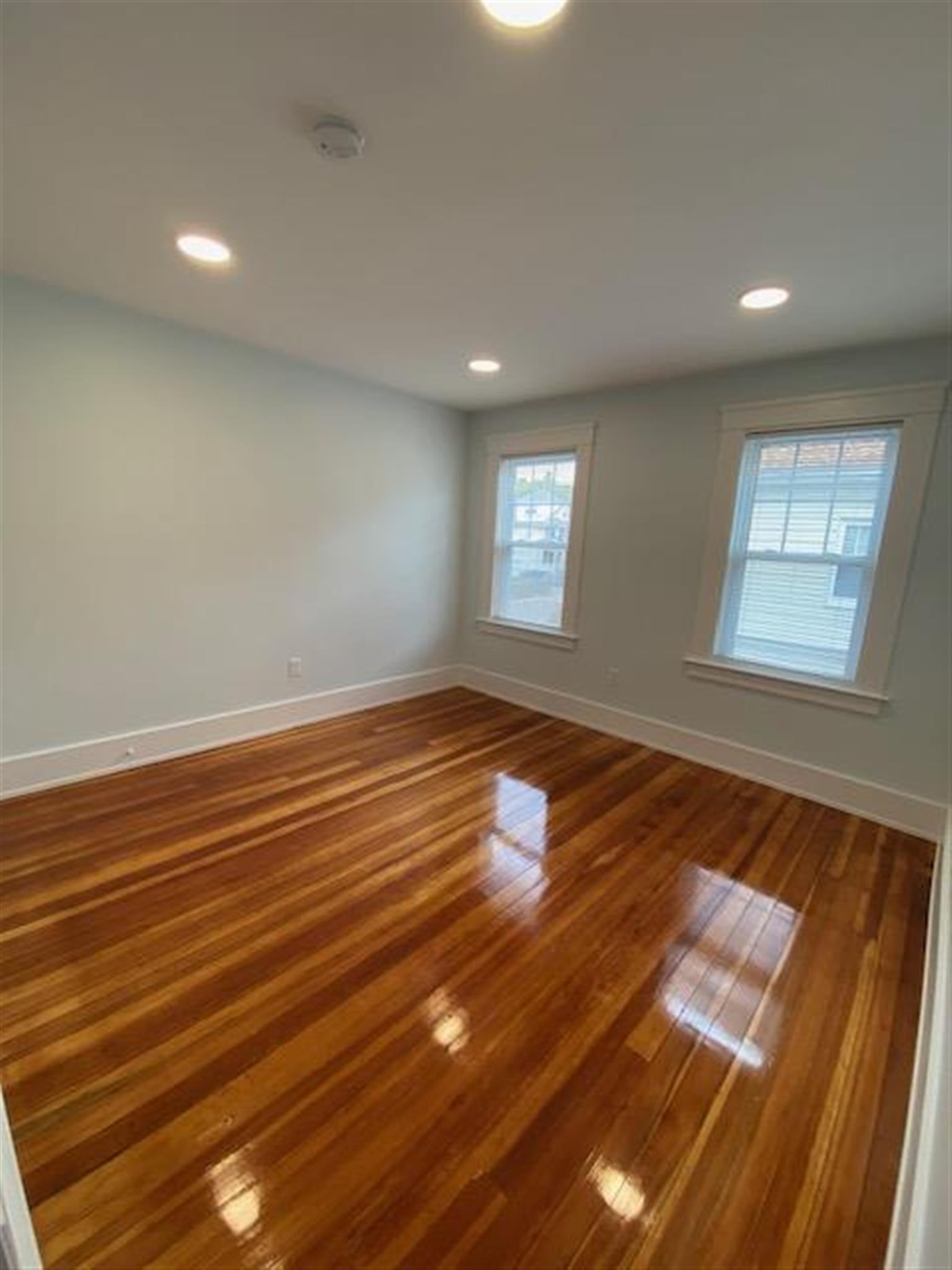 3 bed, 1 bath apartment for rent at 167 School St Unit 167, East Watertown — photo 10 of 14