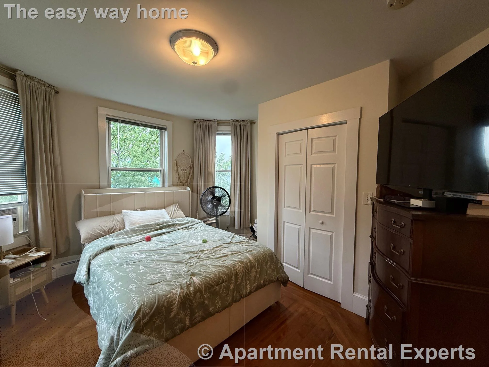 10 Garrison Ave, Teele Square