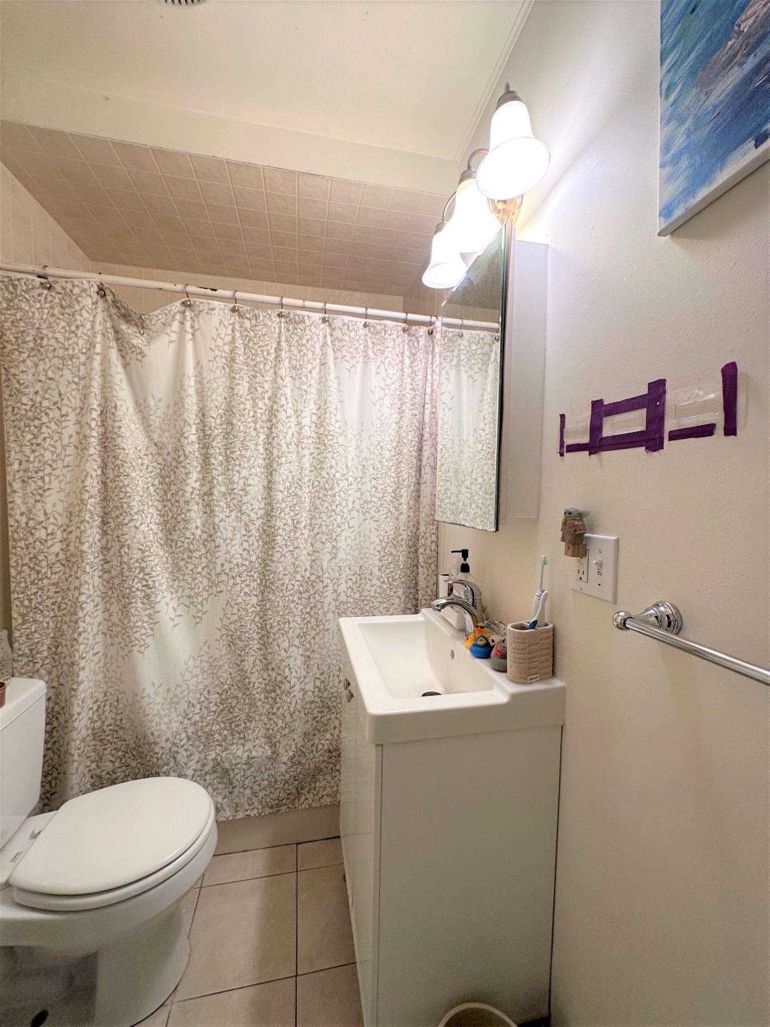 2.5 bed, 1 bath apartment for rent at 10-12 Wheeler St Unit 2, East Somerville — photo 7 of 14
