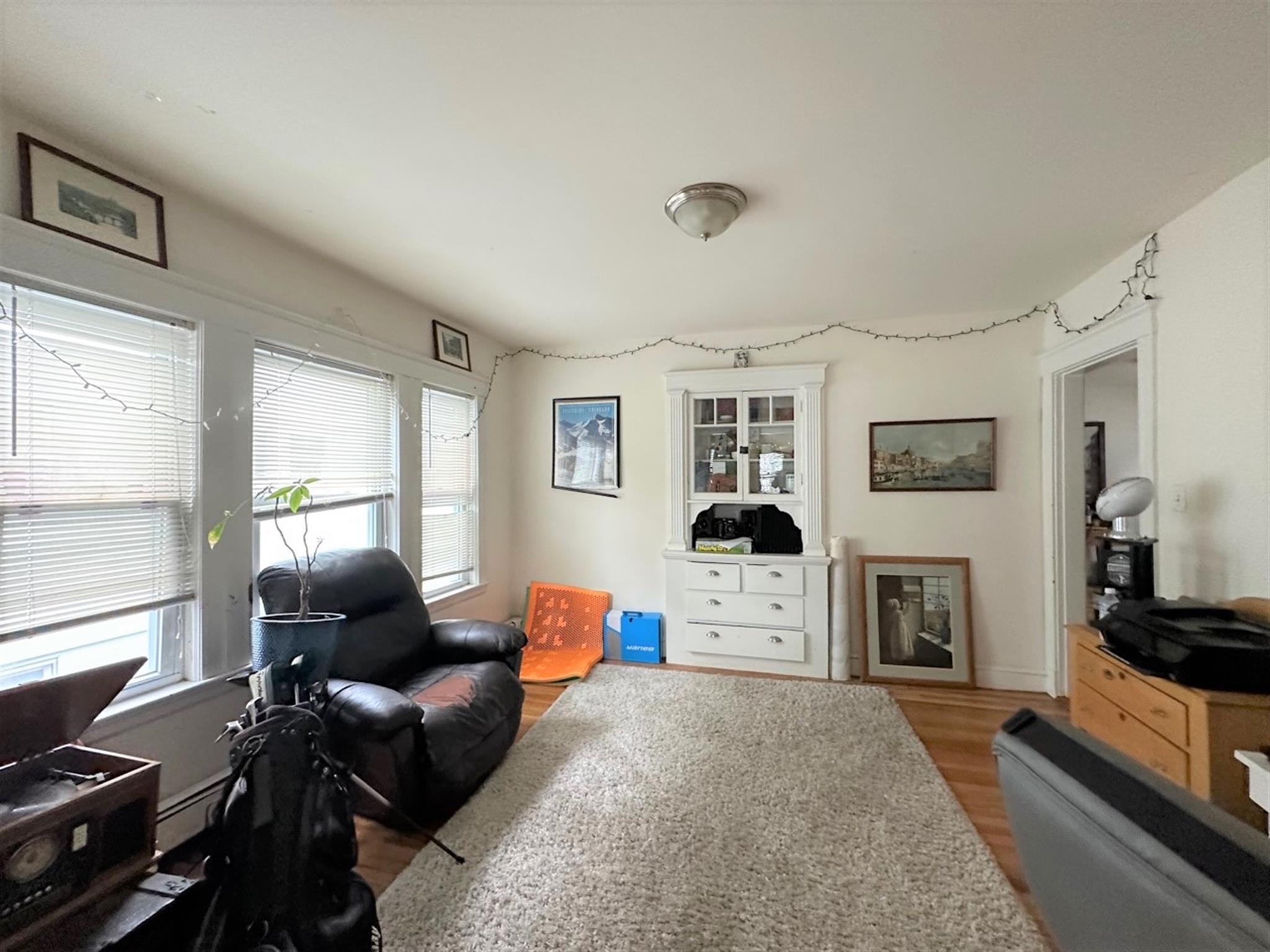 2.5 bed, 1 bath apartment for rent at 10-12 Wheeler St Unit 2, East Somerville — photo 5 of 14