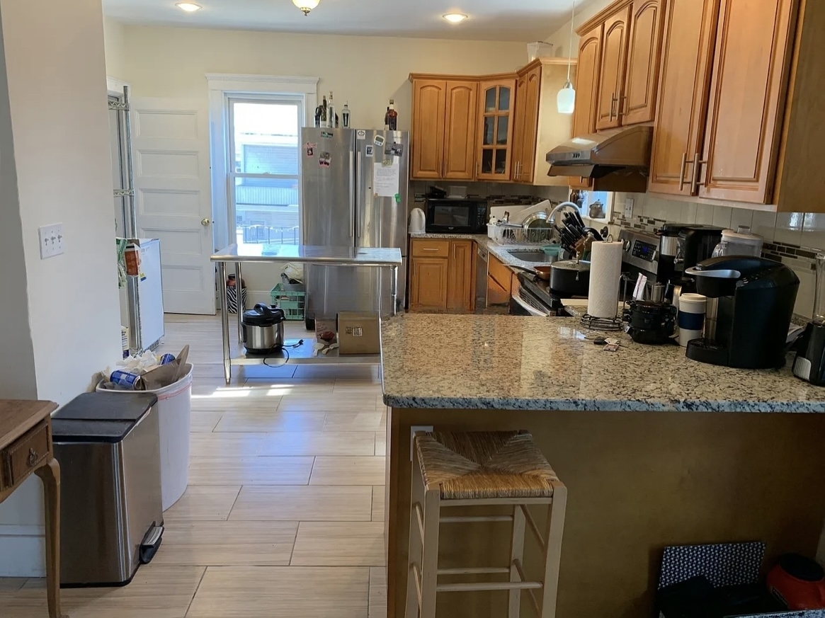 14 Bay State Ave, Powder House Square