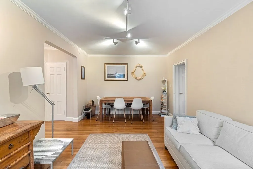 14 Ware St, Harvard Square