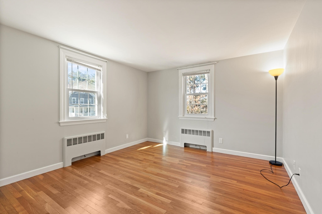 177 Main St, Wayland