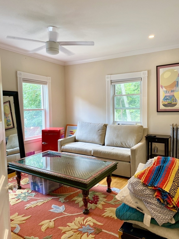 488 Washington St, Winchester