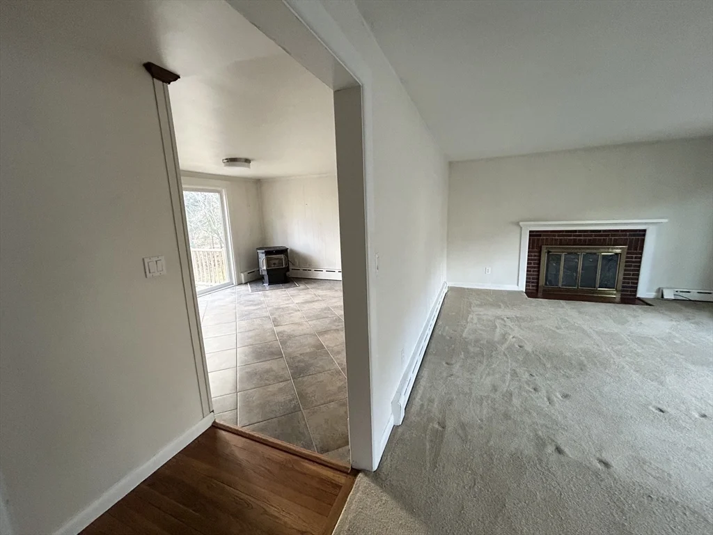 75 Marlboro Rd, Southborough