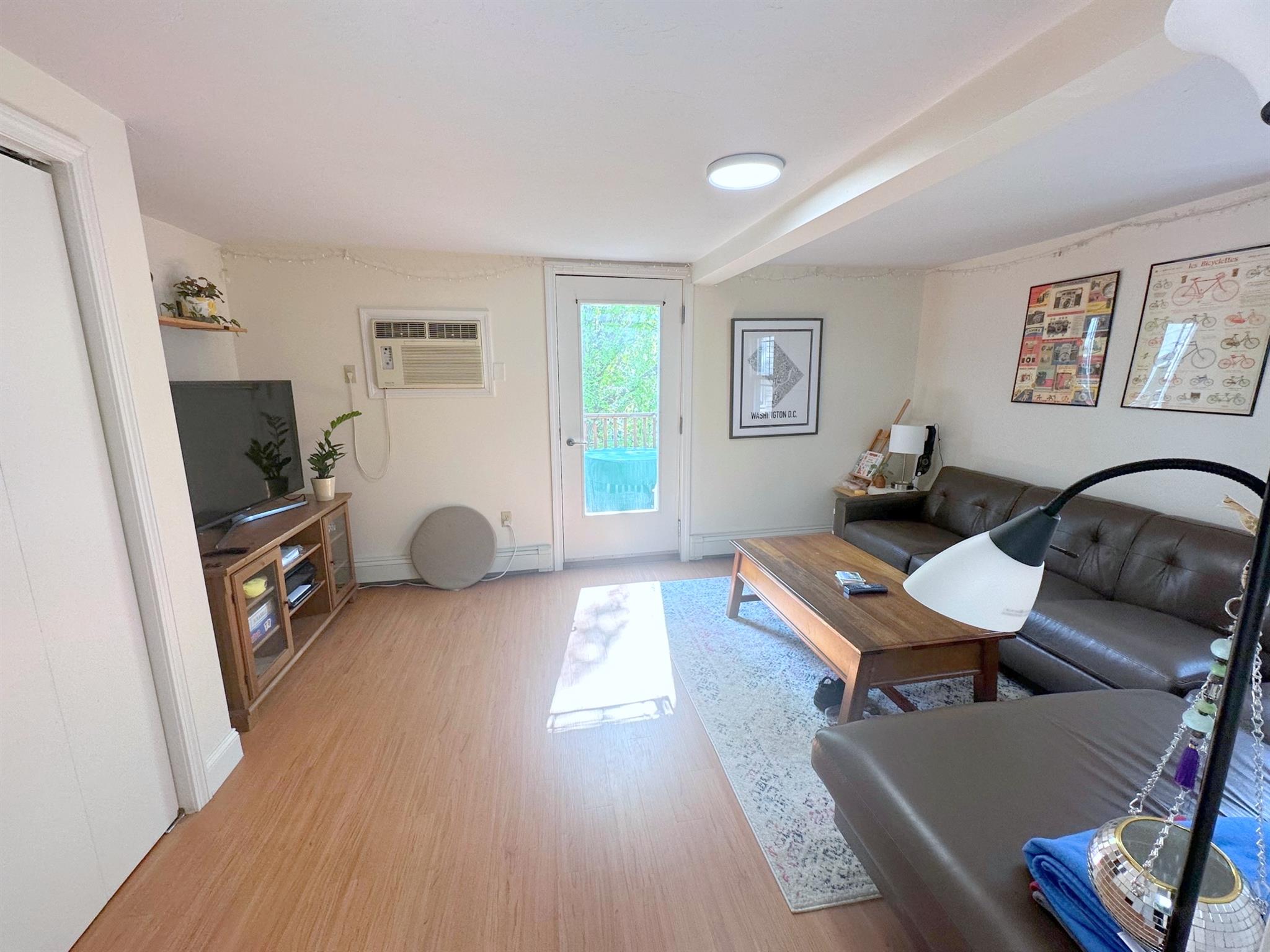 1.5 bed, 1 bath apartment for rent at 40 Warren St Unit 2, Kendall Square — photo 7 of 12