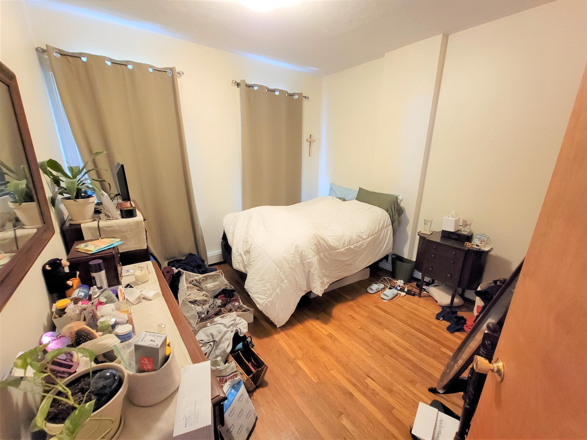 2 bed, 1 bath apartment for rent at 37 Oak Unit 3, Inman Square — photo 7 of 11