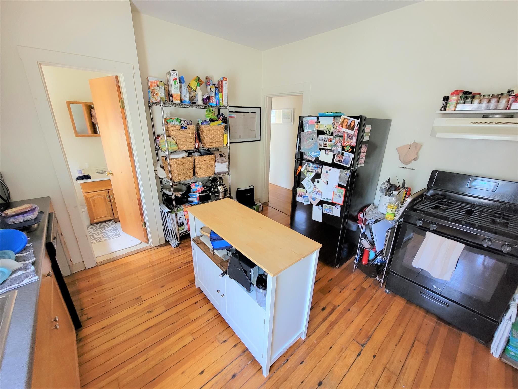 2 bed, 1 bath apartment for rent at 37 Oak Unit 3, Inman Square — photo 11 of 11