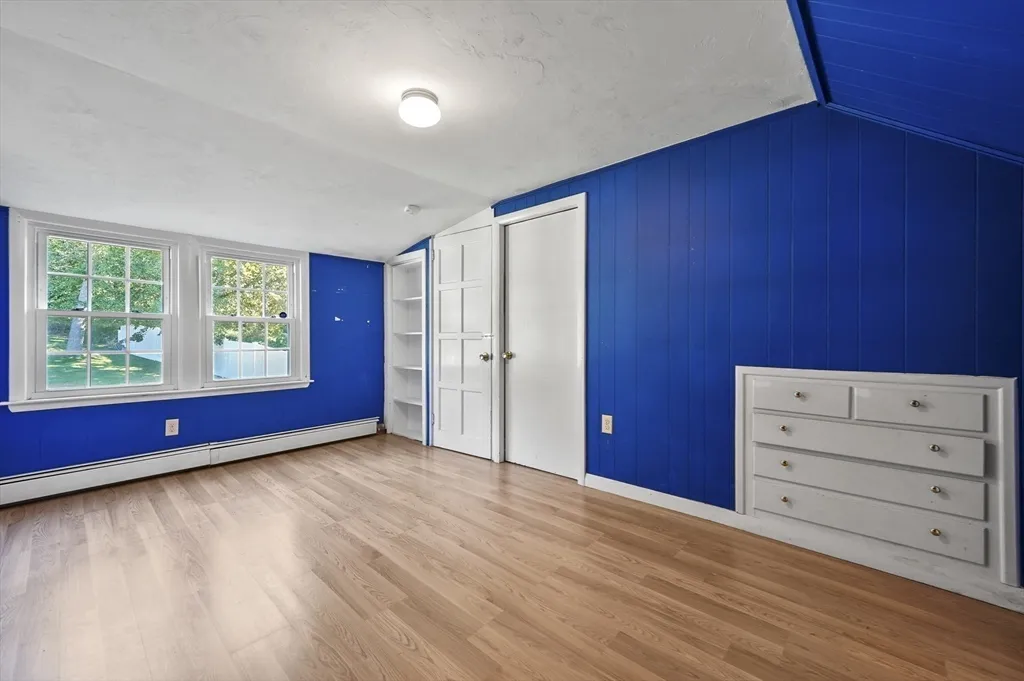 1337 Pleasant St, Worcester