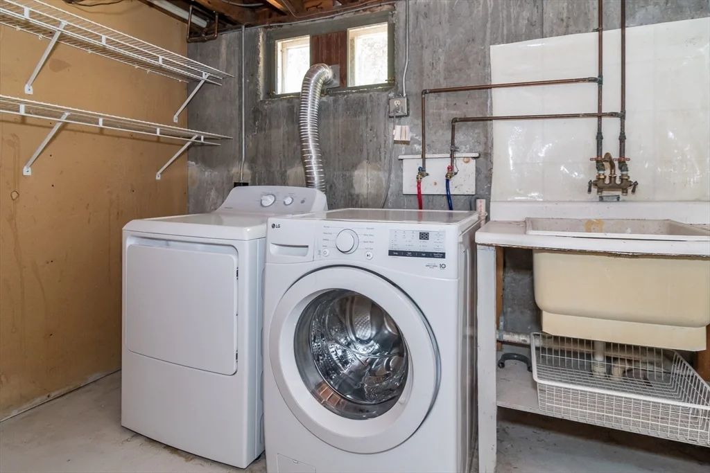 15 Charles St, Natick