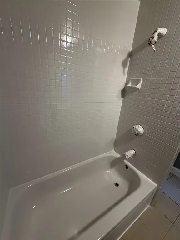 159 Grandview Ave, Wollaston