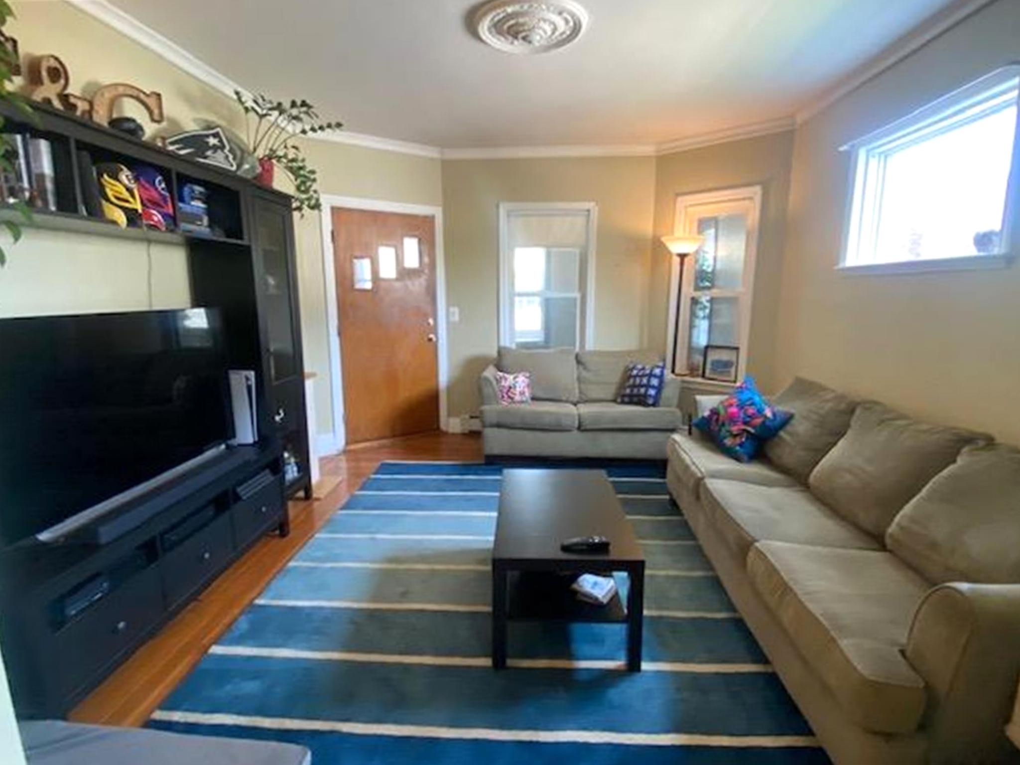 2.5 bed, 1 bath apartment for rent at 51 Bowen Ave Unit 51, Medford — photo 4 of 7