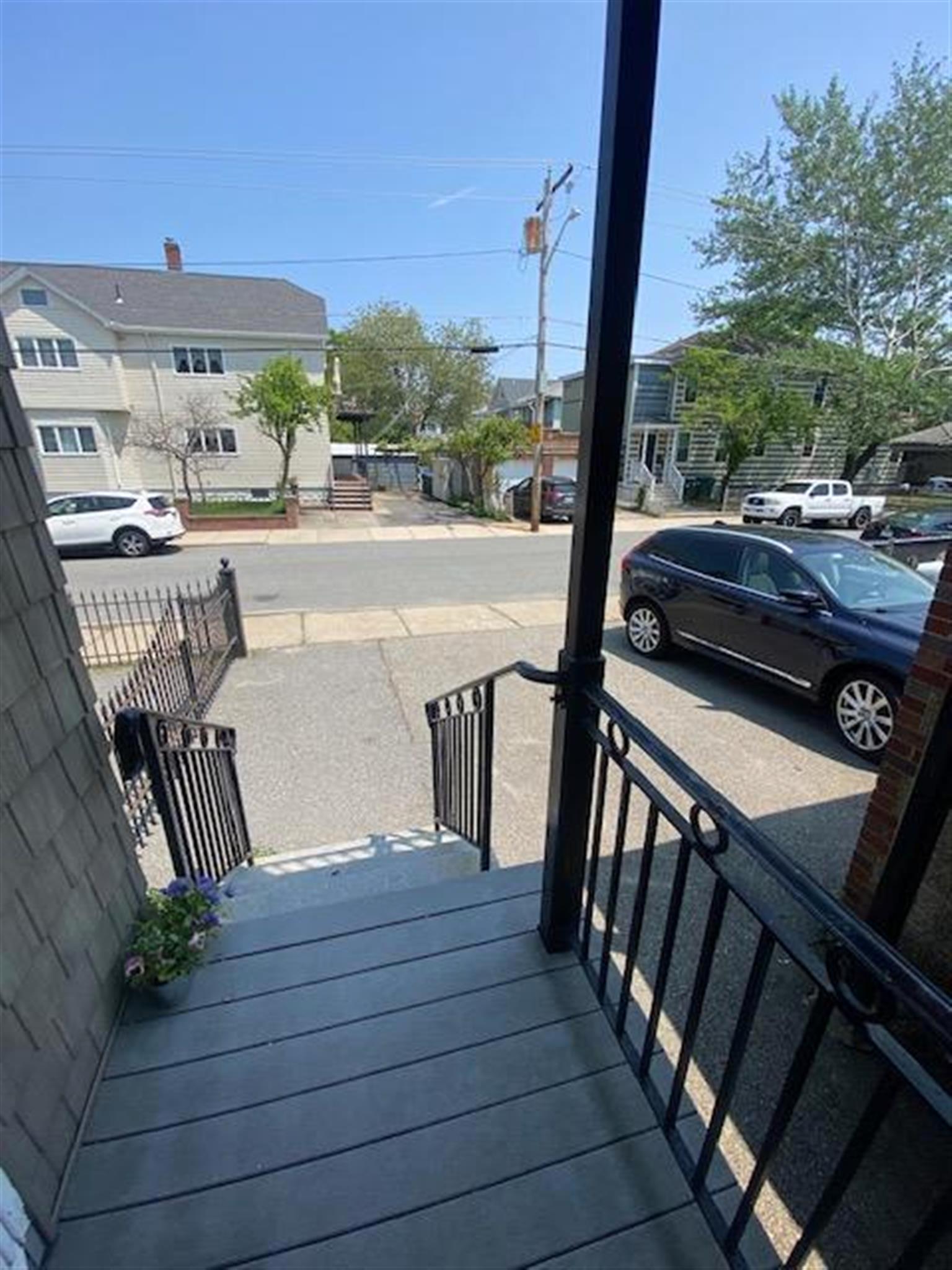 2.5 bed, 1 bath apartment for rent at 51 Bowen Ave Unit 51, Medford — photo 6 of 7