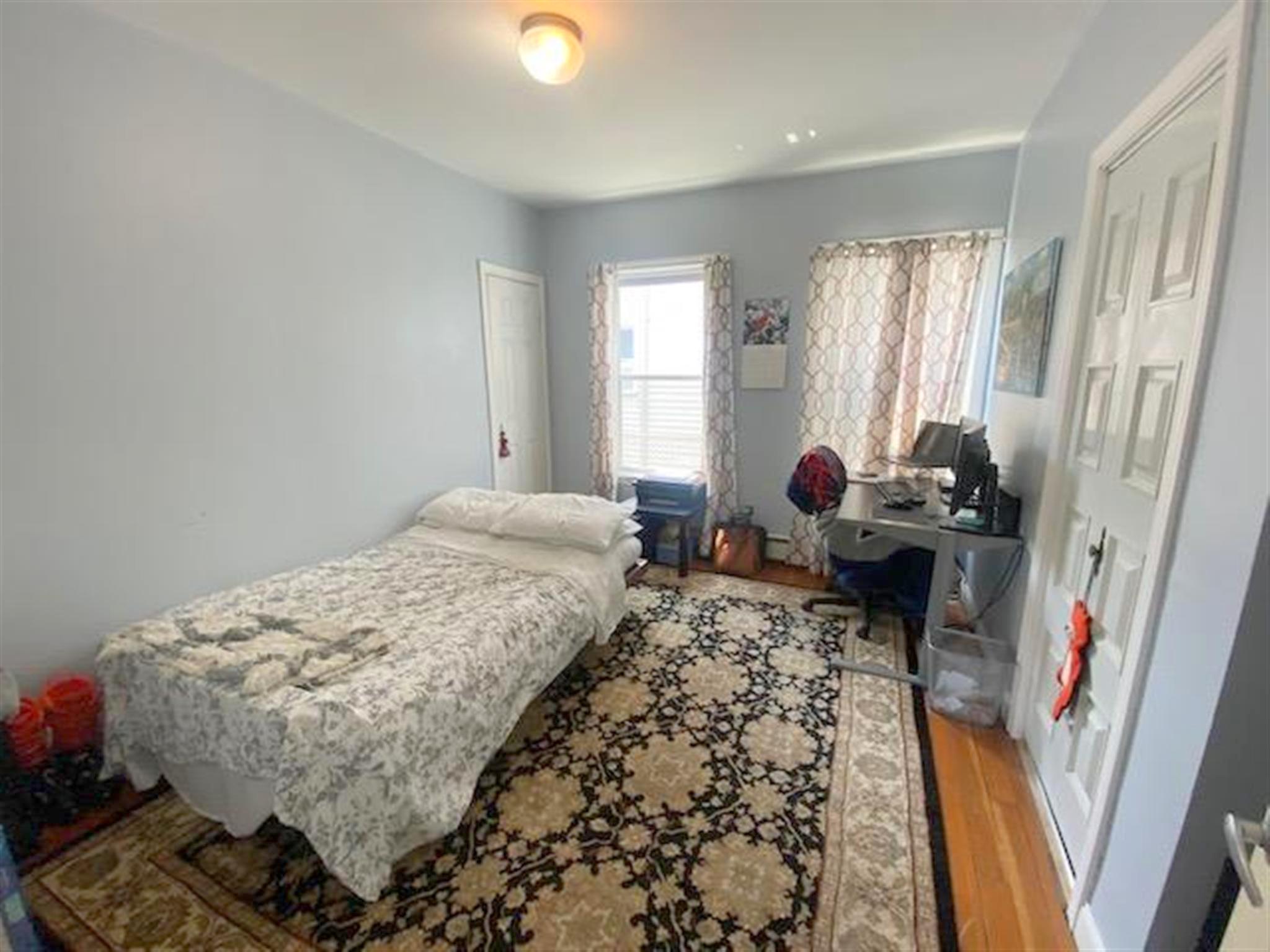 2.5 bed, 1 bath apartment for rent at 51 Bowen Ave Unit 51, Medford — photo 5 of 7