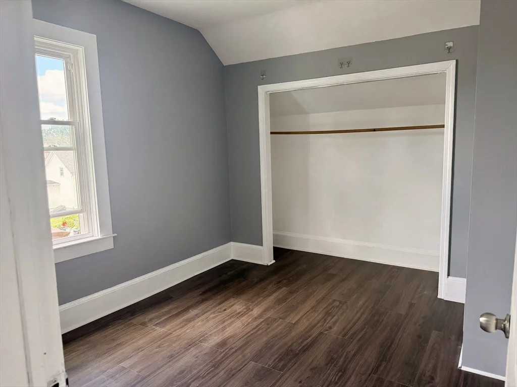 270 Stetson St, Fall River