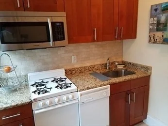 8 Garrison St, Back Bay