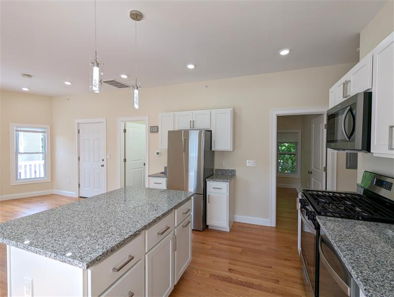 2 Sacramento Pl, Baldwin