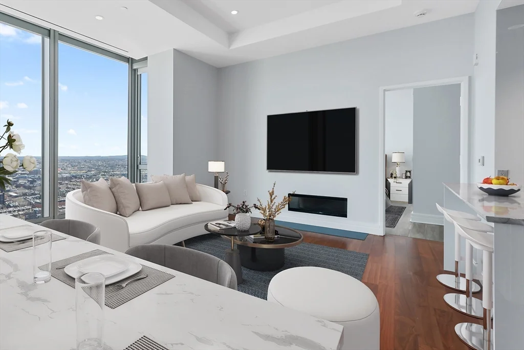 1 Dalton St, Back Bay