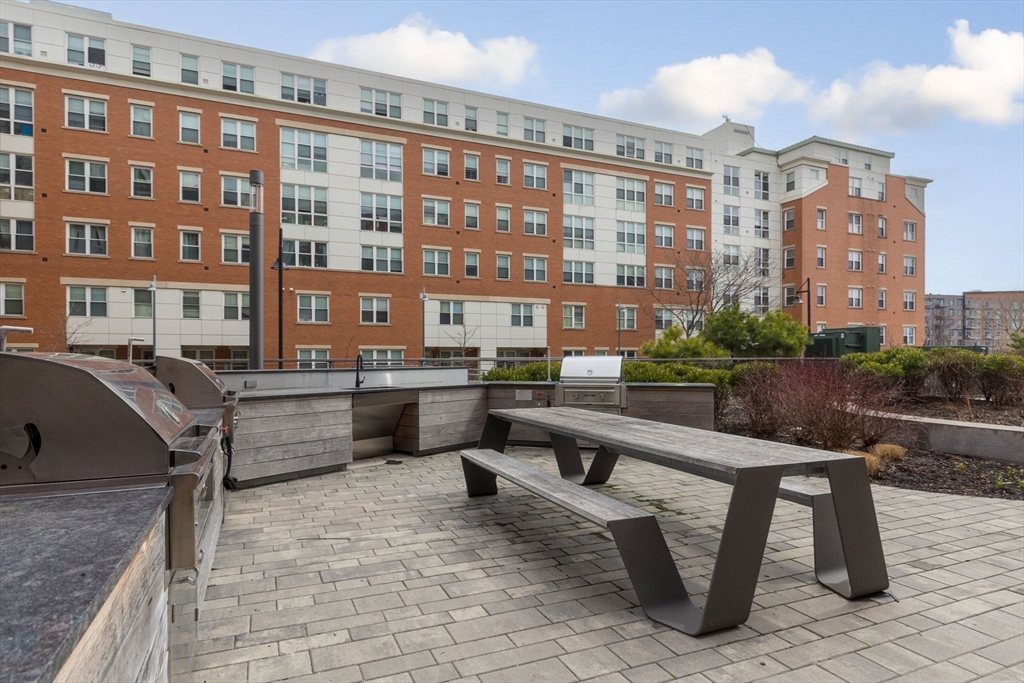 99 Sumner St, East Boston