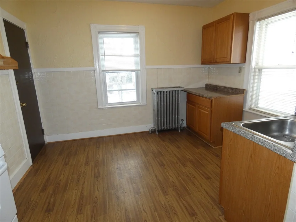 58 Monument St, Medford