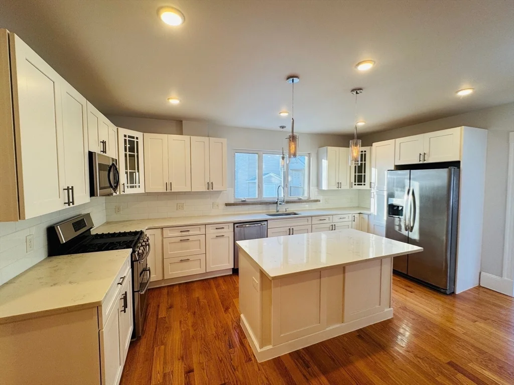 12 Emerald St, Medford