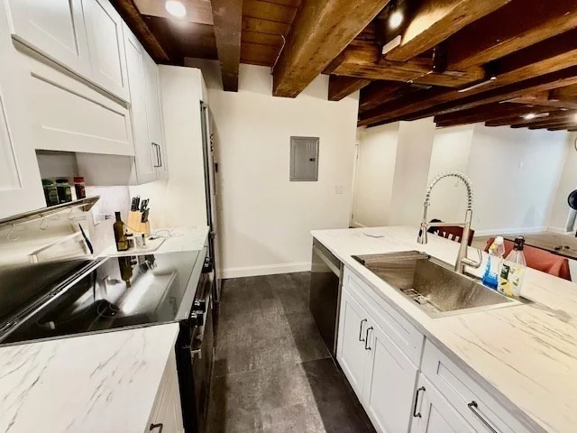 120 Commercial St, Waterfront