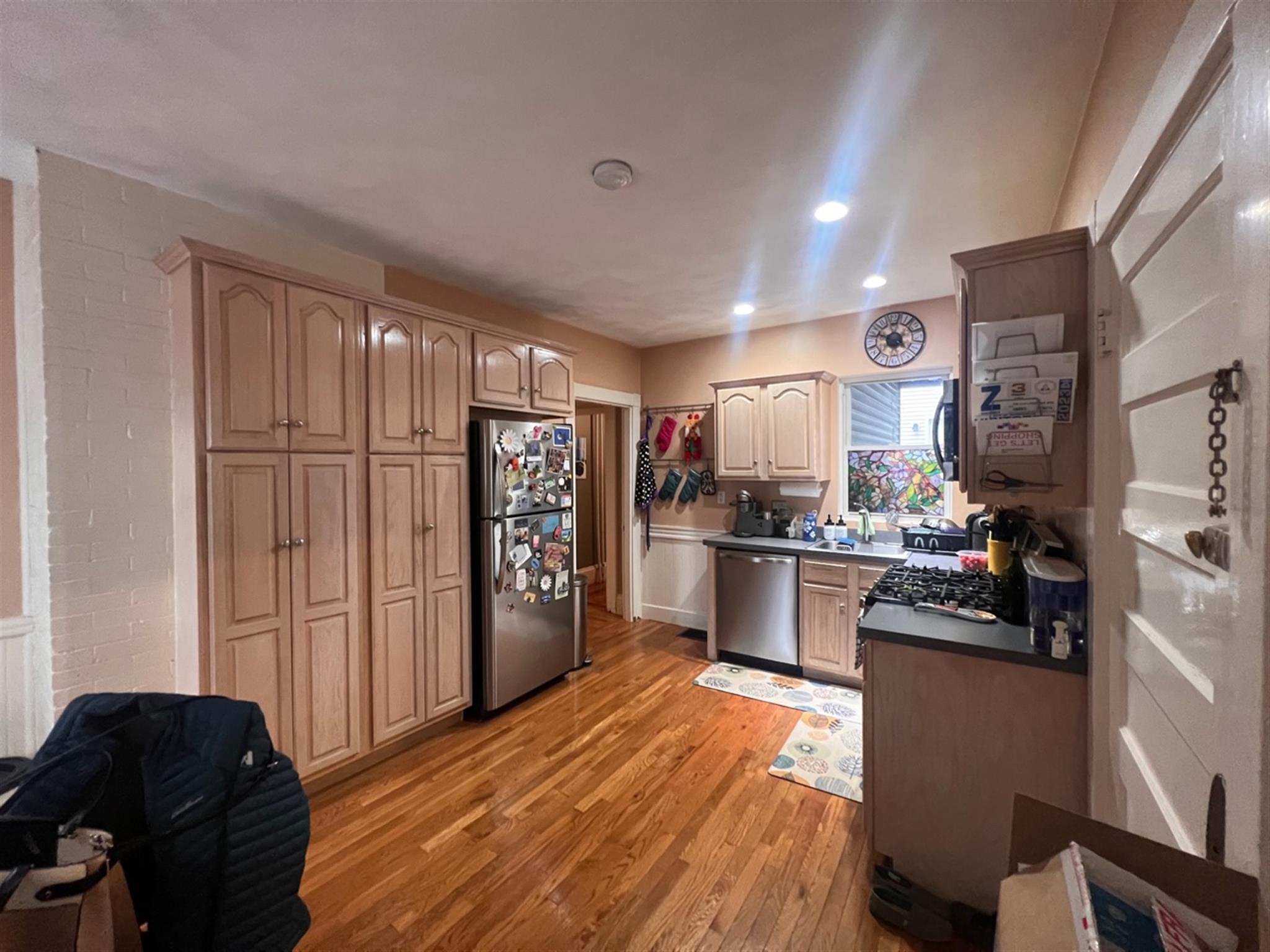 2 bed, 1 bath apartment for rent at 106 College Ave Unit 1R, Tufts — photo 7 of 11