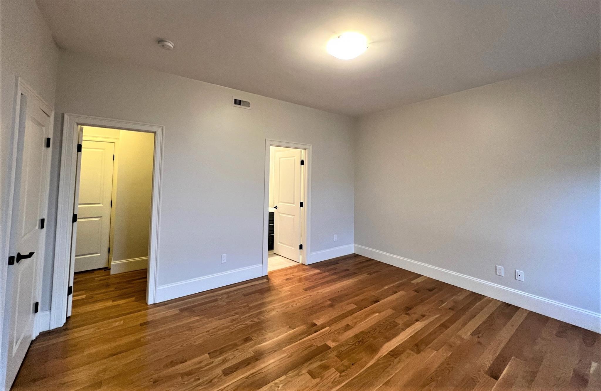 3 bed, 3 bath apartment for rent at 166 Hampshire St Unit 4, Inman Square — photo 10 of 25