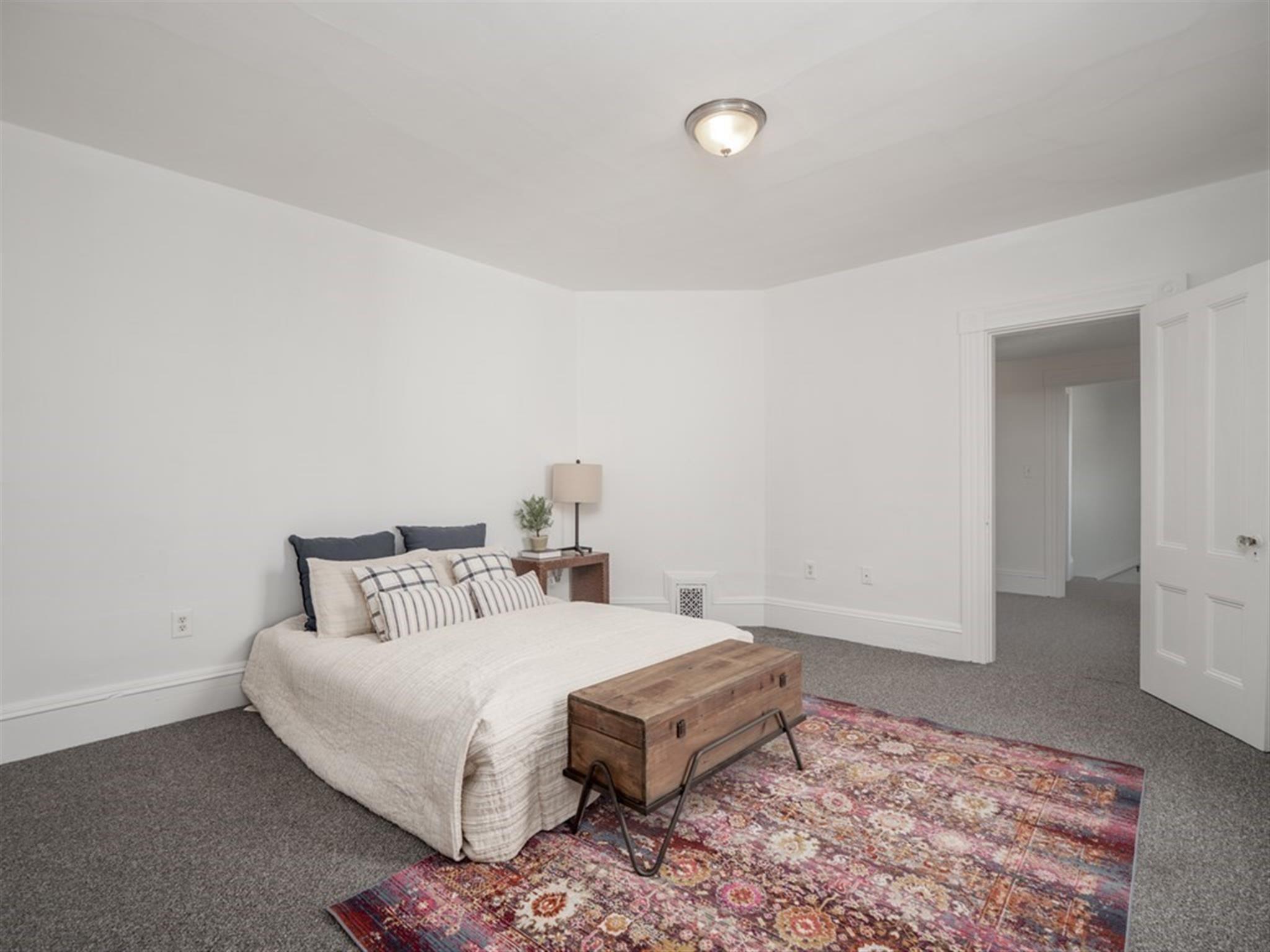 5 bed, 2 bath apartment for rent at 29 Florence St Unit 29, Medford — photo 13 of 21