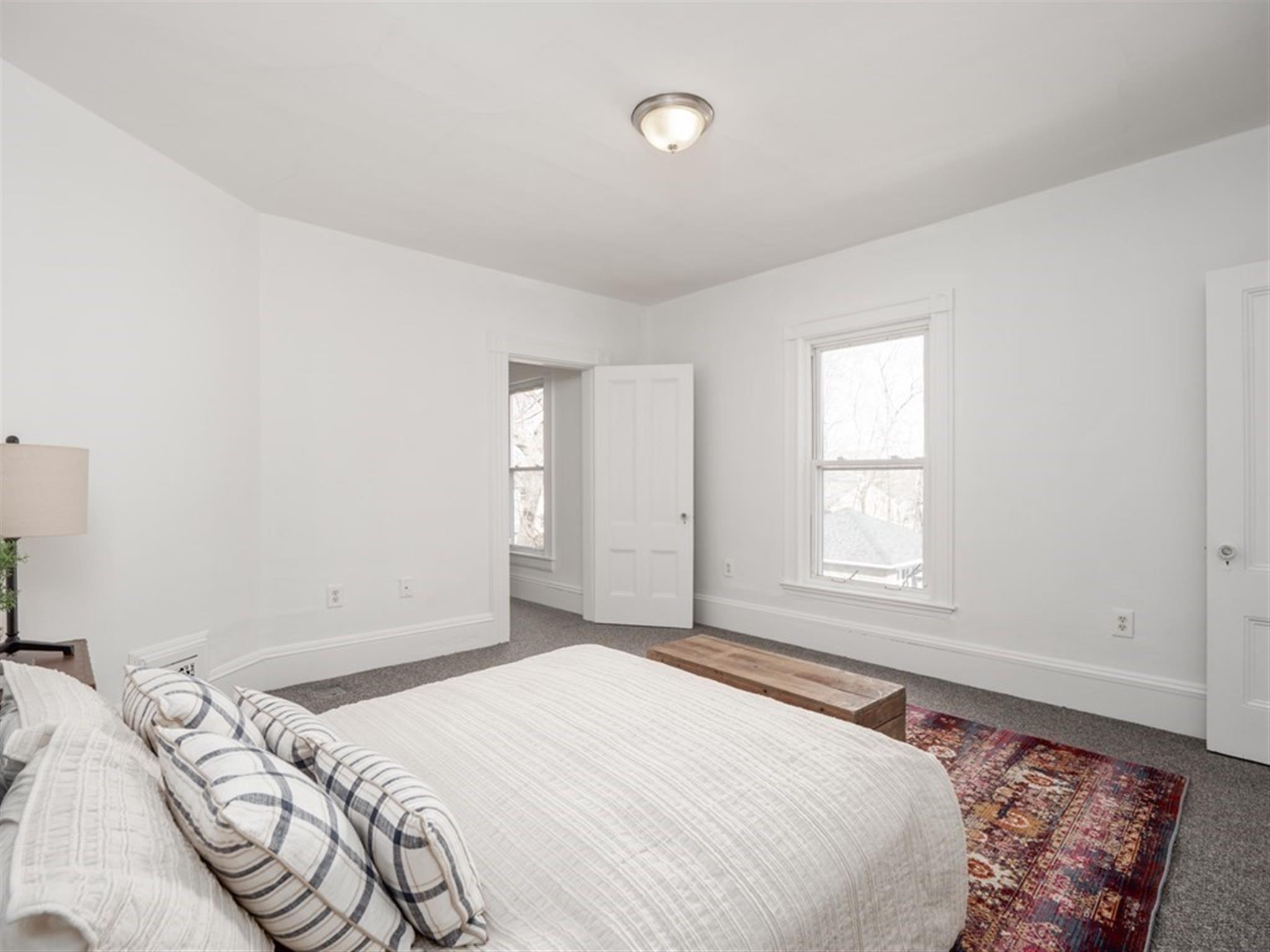 5 bed, 2 bath apartment for rent at 29 Florence St Unit 29, Medford — photo 14 of 21