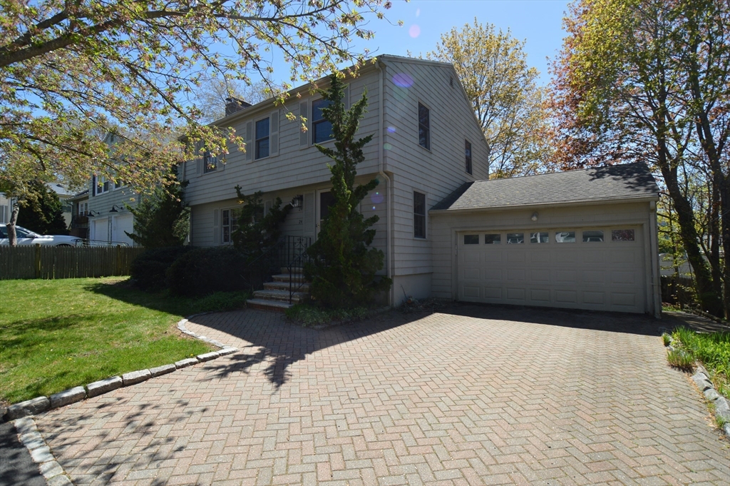 24 Beverly, Marblehead