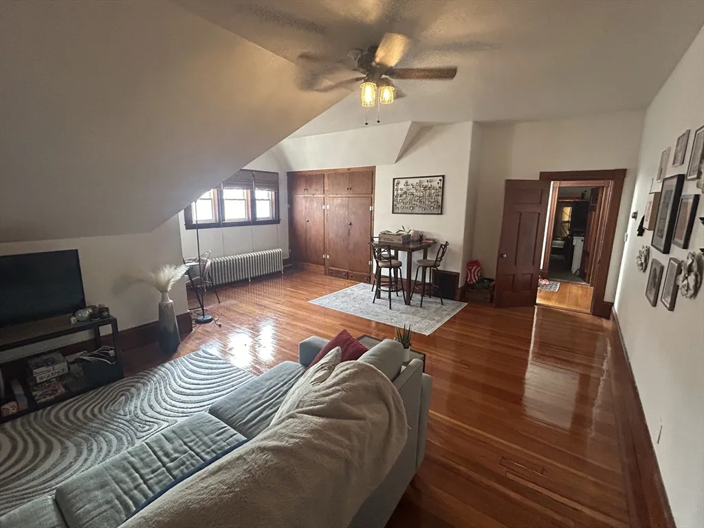 50 Dartmouth St, Winter Hill