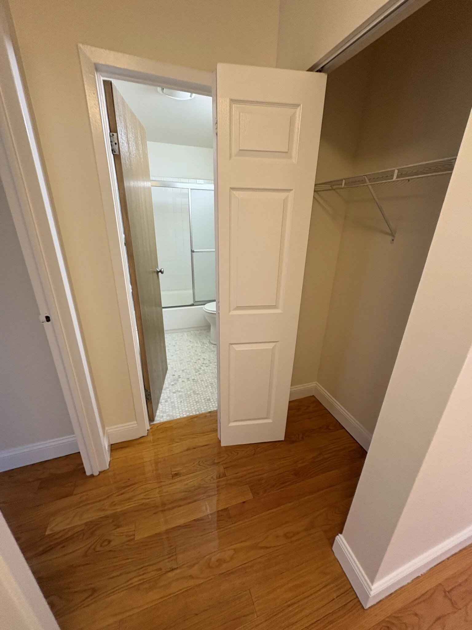 586 Massachusetts Ave, South End