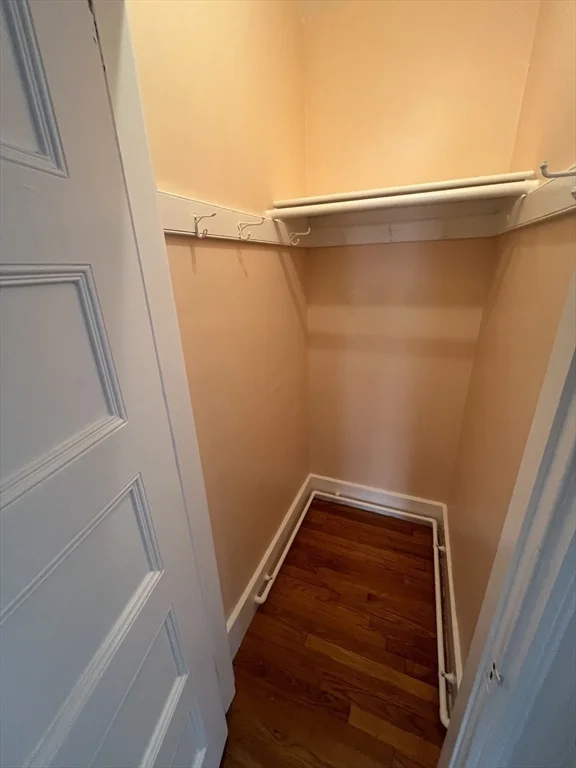 71 Cherry St, Newton