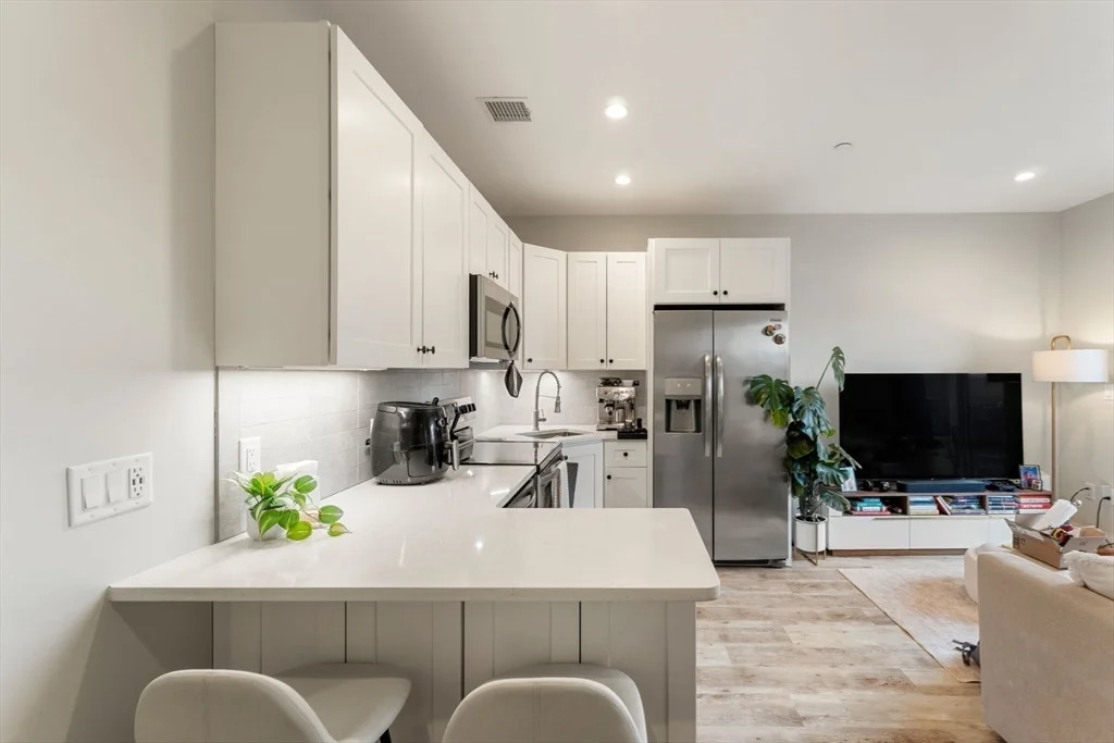 1457 Tremont St, Mission Hill