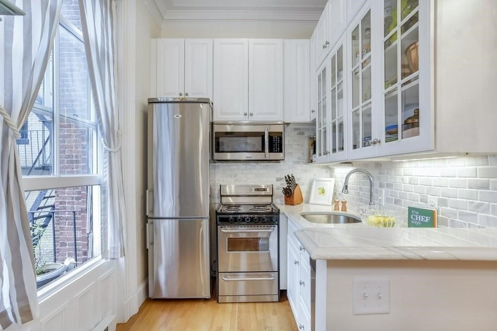 376 Marlborough St, Back Bay