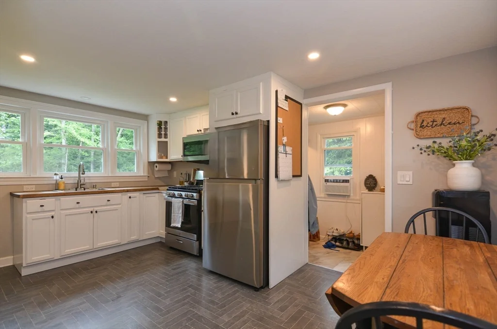 399 Shawsheen Ave, Wilmington