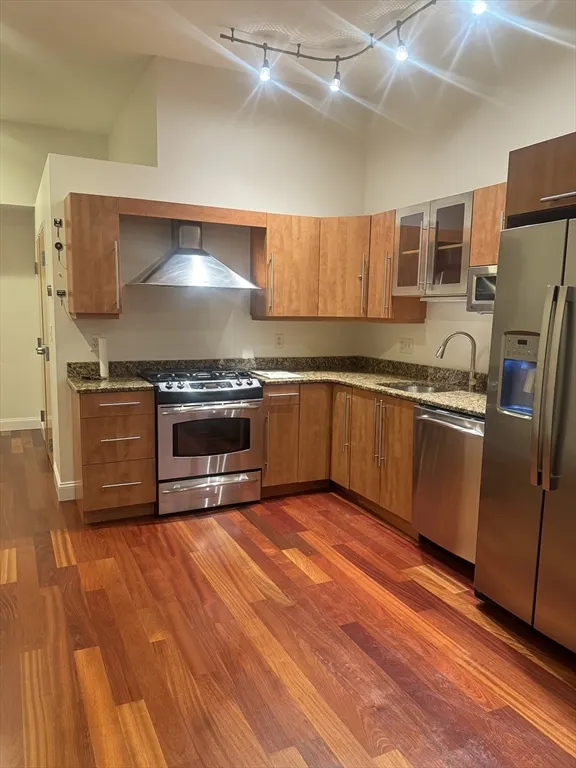 10 Ocean, Revere