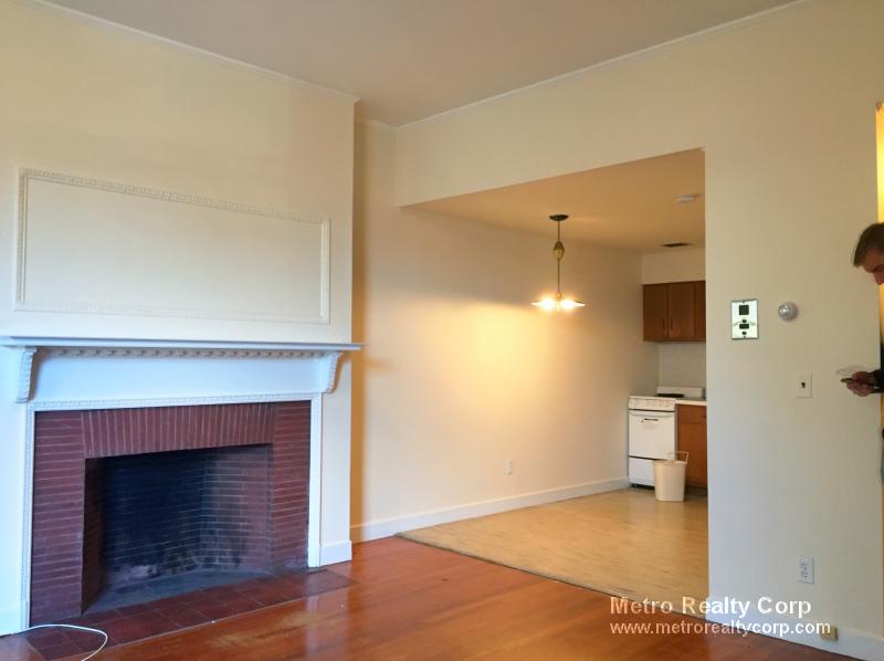 35 Garrison Rd, Washington Square