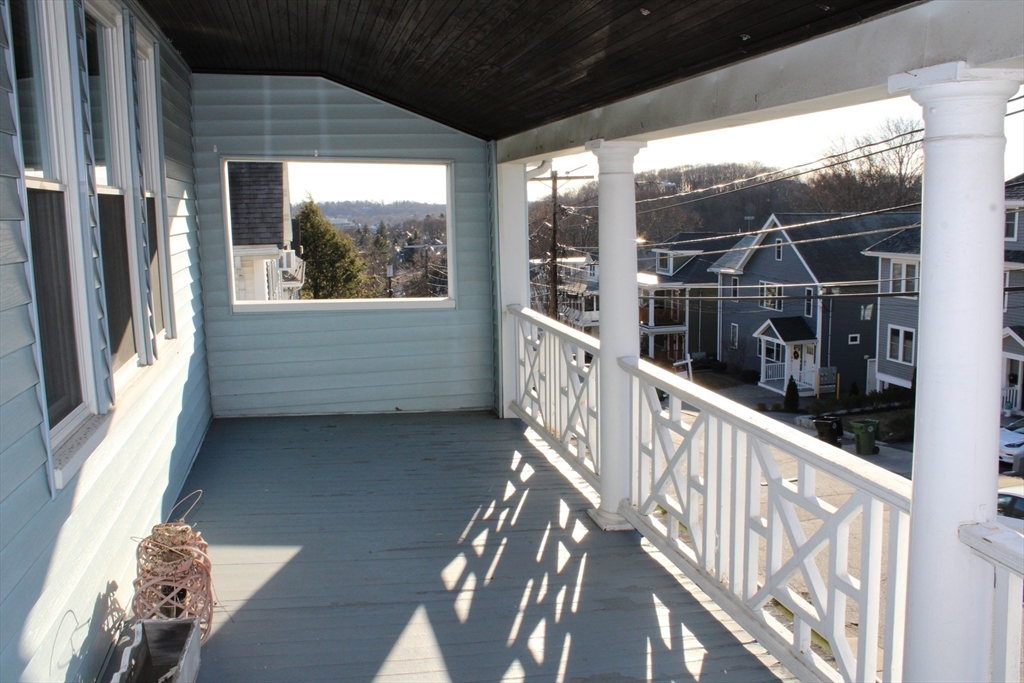 72 Bradford Rd, Watertown