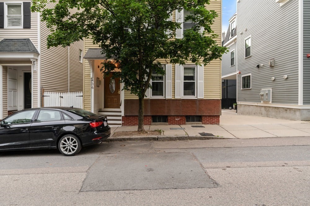 436 West 2nd St, South Boston